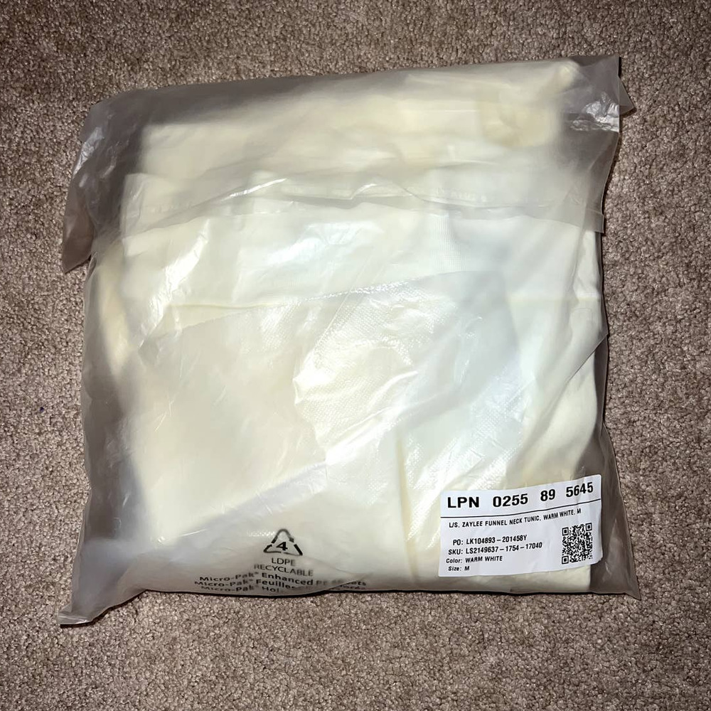 New Fabletics Zaylee Funnel Neck Tunic Warm White size M - Picture 4 of 9